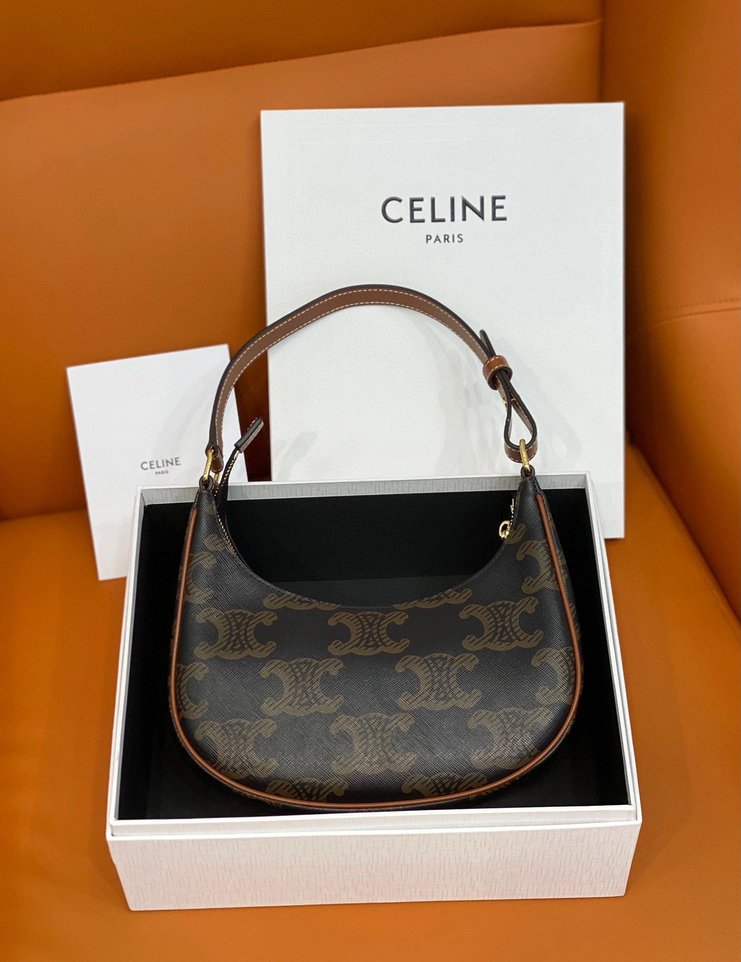 MOMO- high quality version 193952EIC.04LU AVA XL cowhide item：C-B050A0930C